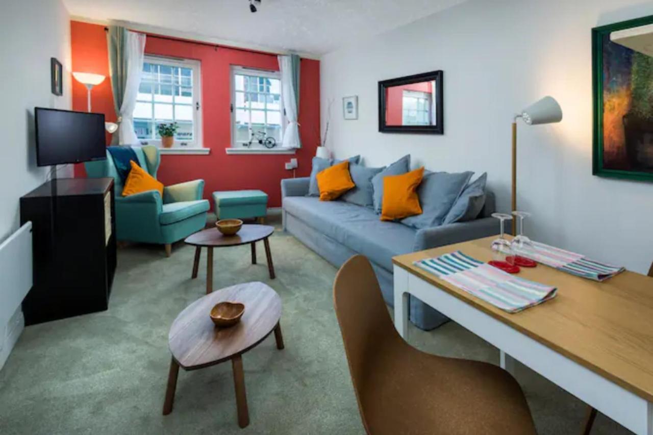 אדינבורו Central Flat Near Holyrood Park מראה חיצוני תמונה